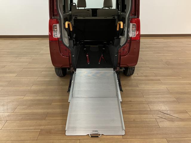 タントスローパー　Ｌ“ＳＡIII”　リヤシート付仕様　認定中古車福祉車両・車いす乗降車（スローパー）・電動ウインチ・衝突回避支援ブレーキ・誤発進抑制機能・前後コーナーセンサー・ＣＤチューナー・両側スライドドア・キーレスエントリー・ベンチシート・オートハイビーム（大阪府）の中古車