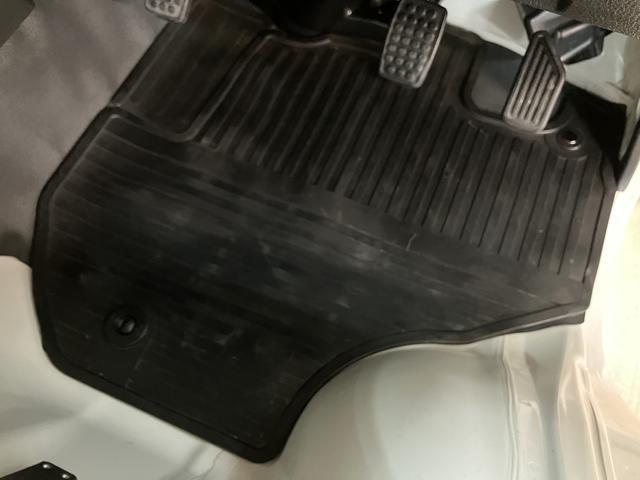 ハイゼットトラックハイルーフ　認定中古車５速マニュアルミッション・メモリーナビ・ドライブレコーダー・ＥＴＣ車載器・マニュアルエアコン・パワーステアリング・３方開ゲート・禁煙車・納車前点検整備・１２か月間／走行距離無制限保障（大阪府）の中古車