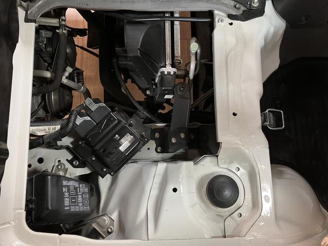 ハイゼットトラックハイルーフ　認定中古車５速マニュアルミッション・メモリーナビ・ドライブレコーダー・ＥＴＣ車載器・マニュアルエアコン・パワーステアリング・３方開ゲート・禁煙車・納車前点検整備・１２か月間／走行距離無制限保障（大阪府）の中古車