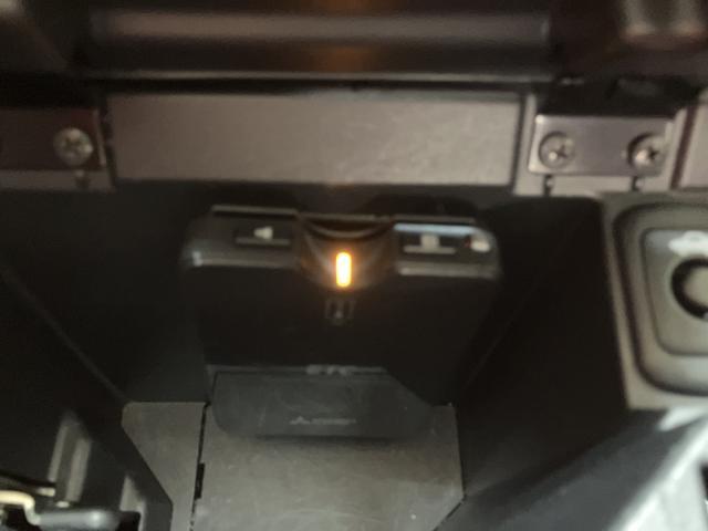 コペンセロ　認定中古車ターボエンジン・レッドインテリアパック・純正メモリーナビ・バックモニター・ＥＴＣ車載器・シートヒーター・ＬＥＤヘッドライト・ステアリングスイッチ・電動開閉ルーフ・１年間走行距離無制限保証・車検整備付（大阪府）の中古車