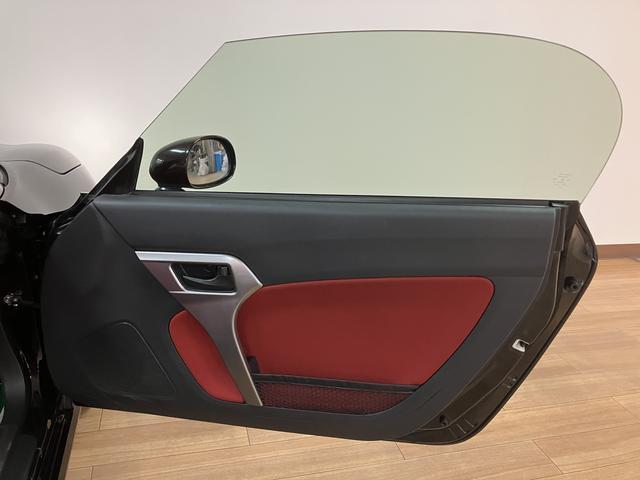 コペンセロ　認定中古車ターボエンジン・レッドインテリアパック・純正メモリーナビ・バックモニター・ＥＴＣ車載器・シートヒーター・ＬＥＤヘッドライト・ステアリングスイッチ・電動開閉ルーフ・１年間走行距離無制限保証・車検整備付（大阪府）の中古車