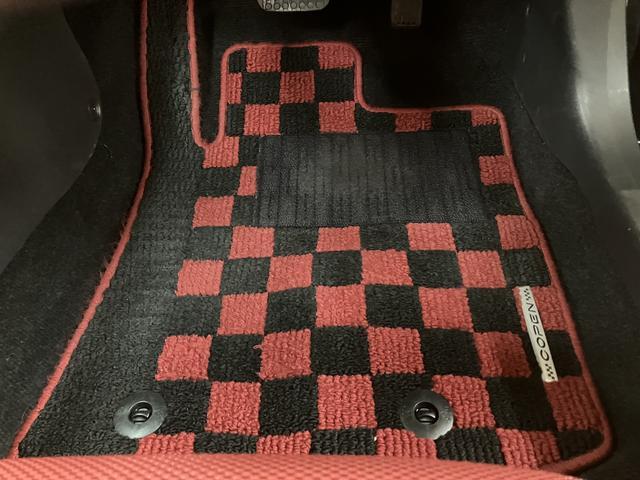 コペンセロ　認定中古車ターボエンジン・レッドインテリアパック・純正メモリーナビ・バックモニター・ＥＴＣ車載器・シートヒーター・ＬＥＤヘッドライト・ステアリングスイッチ・電動開閉ルーフ・１年間走行距離無制限保証・車検整備付（大阪府）の中古車