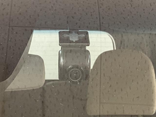 ムーヴフロントシートリフトＸリミテッドII　ＳＡIII　認定中古車フレンドシップ車（福祉車両）・助手席電動シートリフト（昇降シート車）・純正メモリーナビ・バックカメラ・ナビ連動前後ドライブレコーダー・ＥＴＣ車載器・衝突回避軽減ブレーキ・誤発進抑制機能・ＬＥＤライト（大阪府）の中古車