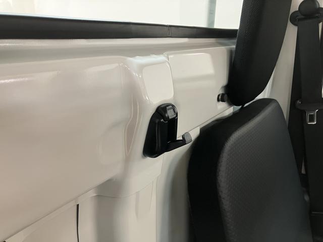 ハイゼットトラックスタンダード サポカーSベーシック適合 認定中古車令和7年式・走行0.9万km・衝突回避軽減ブレーキ・誤発進抑制機能・CVT・AM/FMラジオ・前後コーナーセンサー・アイドリングストップ・マニュアルエアコン・1年間走行距離無制限保証付(大阪府)の中古車