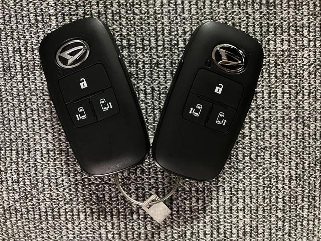 ムーヴキャンバスストライプスG 届出済未使用車 サポカーSワイド適合届出済未使用車・バックカメラ対応・両側電動スライドドア・電動パーキング・LEDヘッドライト・フォグランプ・シートヒーター・ホッとカップホルダー・置き楽ボックス・衝突回避軽減ブレーキ・誤発進抑制機能(大阪府)の中古車