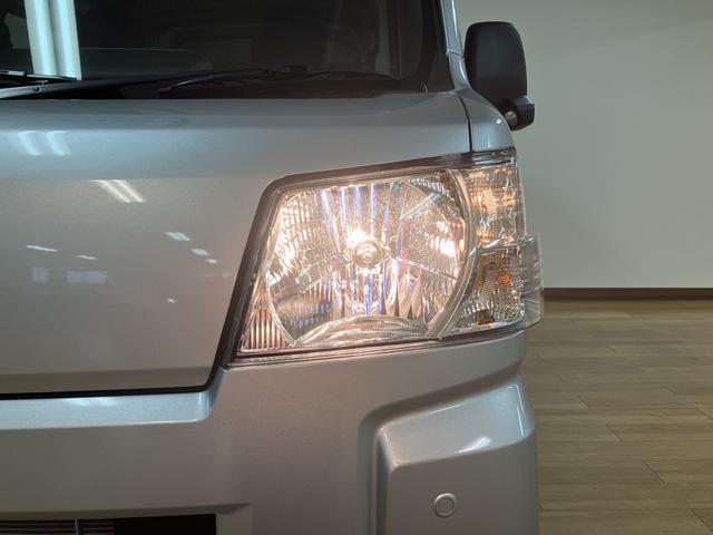 ハイゼットカーゴDX 4WD スマートアシスト キーレス リヤヒーターダクト届出済未使用車・4WD・前席パワーウインドウ・フロントシェルフ・キーレスエントリー・オートライト・リヤヒーターダクト・両側スライドドア・コーナーセンサー・衝突回避支援ブレーキ・誤発進抑制機能(大阪府)の中古車