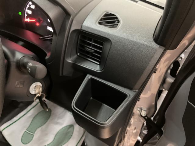 ハイゼットカーゴDX 4WD スマートアシスト キーレス リヤヒーターダクト届出済未使用車・4WD・前席パワーウインドウ・フロントシェルフ・キーレスエントリー・オートライト・リヤヒーターダクト・両側スライドドア・コーナーセンサー・衝突回避支援ブレーキ・誤発進抑制機能(大阪府)の中古車