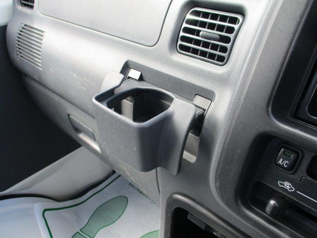 ハイゼットトラックエアコン・パワステスペシャルＶＳ　ＥＴＣ　荷台作業灯　５ＭＴ５速ＭＴ車・ＥＴＣ車載器・ＡＭ／ＦＭラジオチューナー・荷台作業灯・荷台三方開・テールゲートチェーン・マニュアルエアコン・パワーステアリング・１年間走行距離無制限保証・車検整備付・認定中古車（大阪府）の中古車