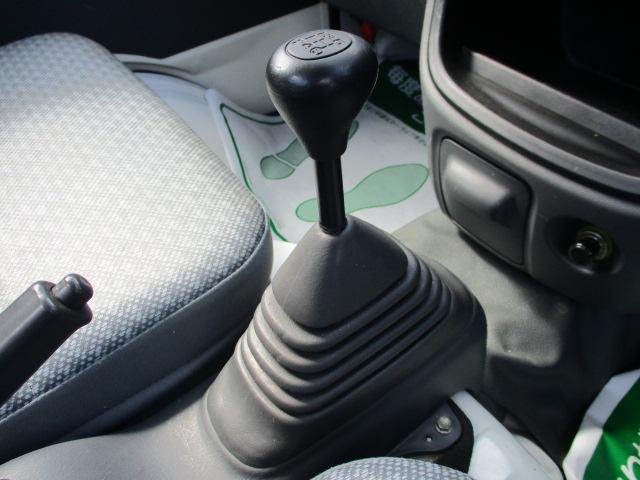 ハイゼットトラックエアコン・パワステスペシャルＶＳ　ＥＴＣ　荷台作業灯　５ＭＴ５速ＭＴ車・ＥＴＣ車載器・ＡＭ／ＦＭラジオチューナー・荷台作業灯・荷台三方開・テールゲートチェーン・マニュアルエアコン・パワーステアリング・１年間走行距離無制限保証・車検整備付・認定中古車（大阪府）の中古車