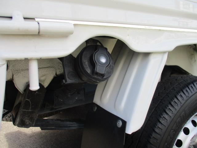 ハイゼットトラックエアコン・パワステスペシャルＶＳ　ＥＴＣ　荷台作業灯　５ＭＴ５速ＭＴ車・ＥＴＣ車載器・ＡＭ／ＦＭラジオチューナー・荷台作業灯・荷台三方開・テールゲートチェーン・マニュアルエアコン・パワーステアリング・１年間走行距離無制限保証・車検整備付・認定中古車（大阪府）の中古車