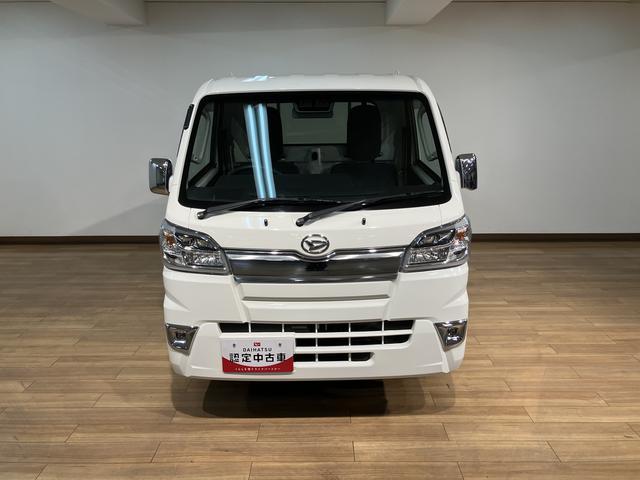 ハイゼットトラックエクストラSAIIIt 5速MT LEDヘッドランプ アルミ5速MT車・CDチューナー・LEDヘッドライト・LEDフォグランプ・パワーウインドウ・純正オプション12インチアルミホイール・荷台作業灯・工具箱・キー照明・メッキグリル・衝突回避支援ブレーキ(大阪府)の中古車