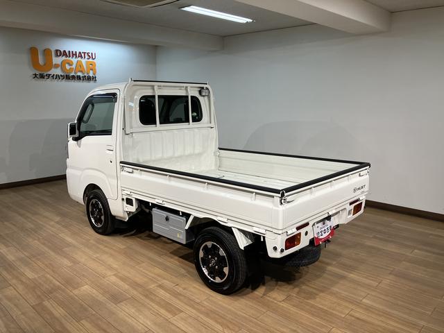 ハイゼットトラックエクストラSAIIIt 5速MT LEDヘッドランプ アルミ5速MT車・CDチューナー・LEDヘッドライト・LEDフォグランプ・パワーウインドウ・純正オプション12インチアルミホイール・荷台作業灯・工具箱・キー照明・メッキグリル・衝突回避支援ブレーキ(大阪府)の中古車