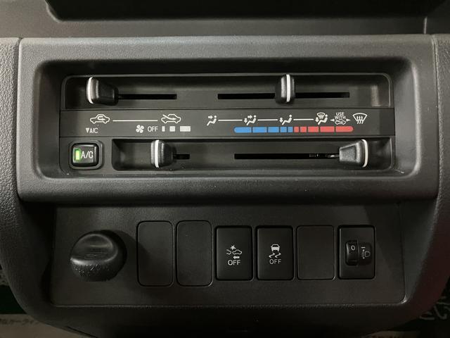 ハイゼットトラックエクストラSAIIIt 5速MT LEDヘッドランプ アルミ5速MT車・CDチューナー・LEDヘッドライト・LEDフォグランプ・パワーウインドウ・純正オプション12インチアルミホイール・荷台作業灯・工具箱・キー照明・メッキグリル・衝突回避支援ブレーキ(大阪府)の中古車