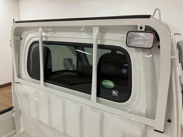 ハイゼットトラックエクストラSAIIIt 5速MT LEDヘッドランプ アルミ5速MT車・CDチューナー・LEDヘッドライト・LEDフォグランプ・パワーウインドウ・純正オプション12インチアルミホイール・荷台作業灯・工具箱・キー照明・メッキグリル・衝突回避支援ブレーキ(大阪府)の中古車