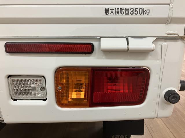 ハイゼットトラックエクストラSAIIIt 5速MT LEDヘッドランプ アルミ5速MT車・CDチューナー・LEDヘッドライト・LEDフォグランプ・パワーウインドウ・純正オプション12インチアルミホイール・荷台作業灯・工具箱・キー照明・メッキグリル・衝突回避支援ブレーキ(大阪府)の中古車