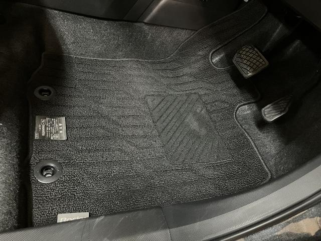 ロッキーＸ　ＨＥＶ　９インチメモリーナビ　前後ドラレコ　ＥＴＣ純正９インチメモリーナビ　前後ドラレコ　ＥＴＣ　バックカメラ　キーフリーシステム（大阪府）の中古車