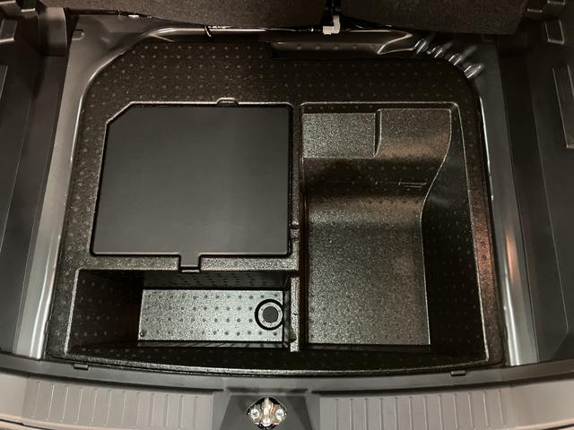 ロッキーＸ　ＨＥＶ　９インチメモリーナビ　前後ドラレコ　ＥＴＣ純正９インチメモリーナビ　前後ドラレコ　ＥＴＣ　バックカメラ　キーフリーシステム（大阪府）の中古車