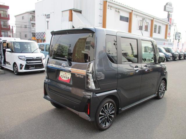 タントカスタムＲＳリミテッド　メッキグリル　バックドアガーニッシュ純正オプションパーツ装着車　バックカメラ　ＬＥＤヘッドランプ　両側パワースライドドア（大阪府）の中古車