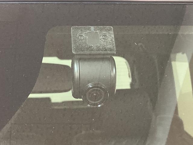 タントカスタムＲＳスタイルセレクション　９インチナビ　前後ドラレコ純正９インチナビ・バックカメラ・ナビ連動前後ドラレコ・各部メッキパーツ・クルーズコントロール・ＥＴＣ・純正シートカバー・シートヒーター・両側電動スライドドア・衝突回避支援ブレーキ・誤発進抑制機能（大阪府）の中古車