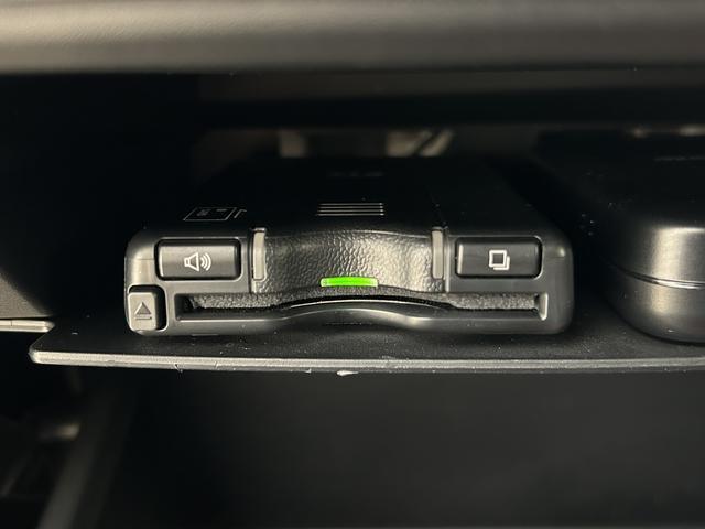 タフトＧターボ　クロムベンチャー　純正メモリーナビ　バックカメラターボエンジン・純正メモリーナビ・ナビ連動前後ドライブレコーダー・バックカメラ・ＥＴＣ・クルーズコントロール・シートヒーター・電動パーキング・衝突回避支援ブレーキ・誤発進抑制機能・車検整備付（大阪府）の中古車