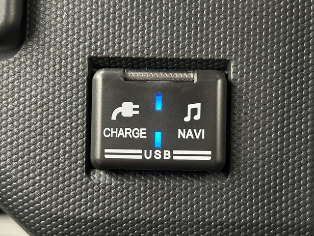 タフトＧターボ　クロムベンチャー　純正メモリーナビ　バックカメラターボエンジン・純正メモリーナビ・ナビ連動前後ドライブレコーダー・バックカメラ・ＥＴＣ・クルーズコントロール・シートヒーター・電動パーキング・衝突回避支援ブレーキ・誤発進抑制機能・車検整備付（大阪府）の中古車