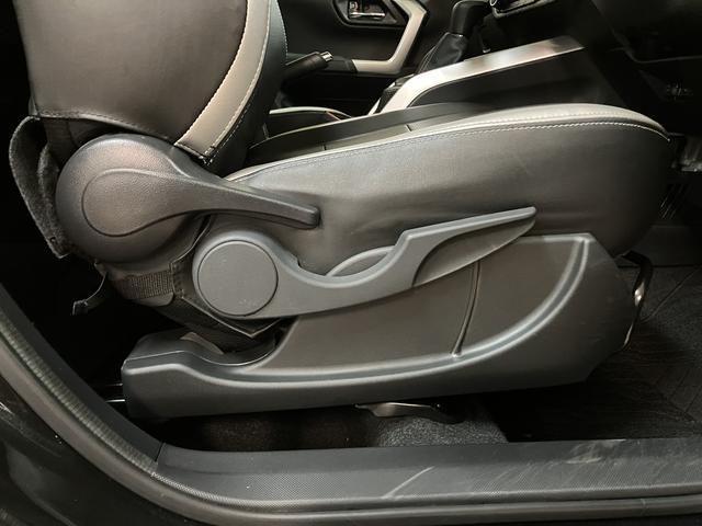 ロッキーＧ　純正メモリーナビ　前後ドラレコ　ＥＴＣ　全方位カメラ純正メモリーナビ・ナビ連動前後ドライブレコーダー・アダプティブクルーズコントロール・ブラインドスポットモニター・シートヒーター・純正シートカバー・純正エアロパーツ・衝突回避支援ブレーキ・誤発進抑制機能（大阪府）の中古車