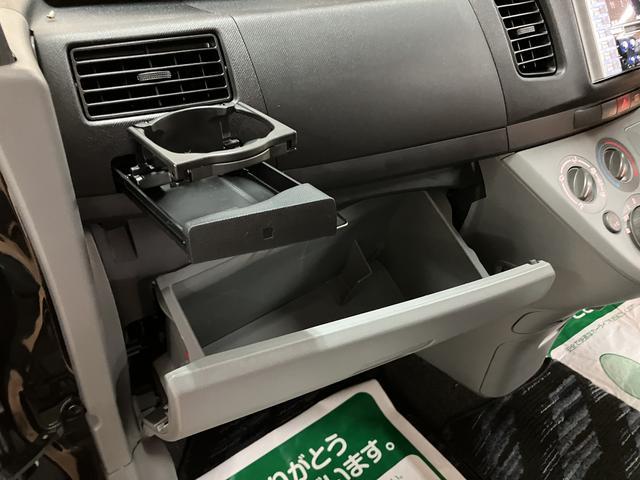 ムーヴL 4AT車 CD/MDチューナー 1年間走行距離無制限保証4速AT車・CD/MDチューナー・キーレスエントリー・電動格納ミラー・オートリトラクタブルミラー・マニュアルエアコン・オートライト・スペアタイヤ・車検整備付・1年間走行距離無制限保証(大阪府)の中古車