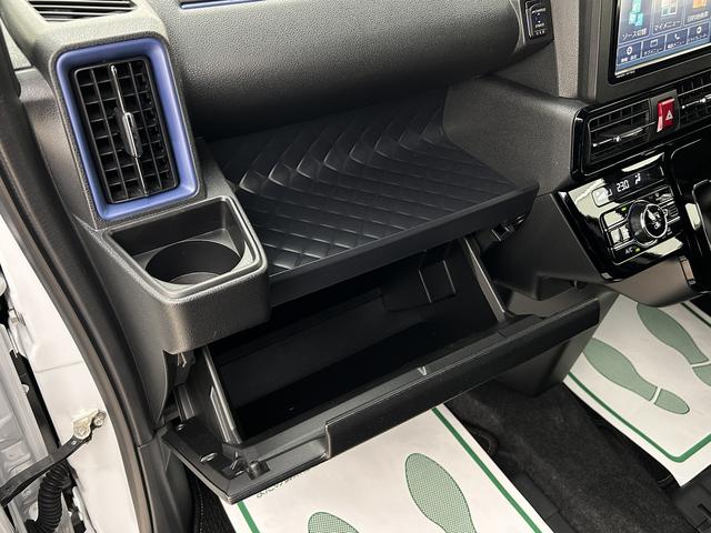 タントカスタムＸ　純正メモリーナビ　ナビ連動前後ドラレコ　ＥＴＣバックカメラ　運転席ロングスライドシート　シートヒーター（大阪府）の中古車