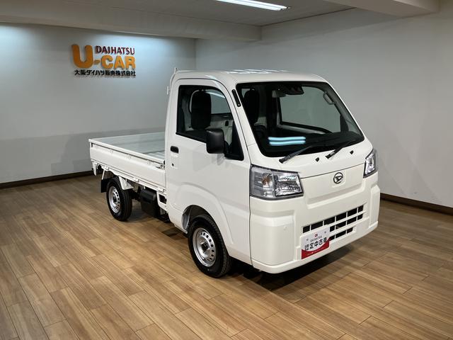 ハイゼットトラックスタンダード　届出済未使用車　ＡＭ／ＦＭラジオ届出済未使用車・ＡＭ／ＦＭラジオ・コーナーセンサー・パワーステアリング・無段階変速機（ＣＶＴ）・まごころ保証（１２カ月／走行距離無制限）・衝突回避支援ブレーキ・誤発進抑制機能・点検整備付（大阪府）の中古車