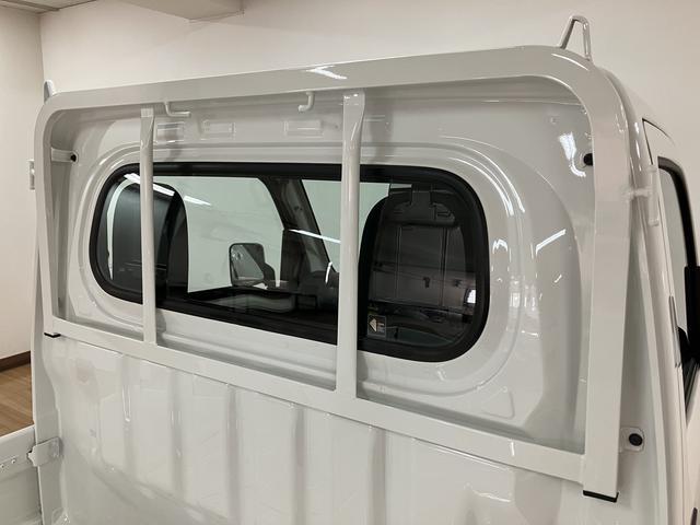 ハイゼットトラックスタンダード　届出済未使用車　ＡＭ／ＦＭラジオ届出済未使用車・ＡＭ／ＦＭラジオ・コーナーセンサー・パワーステアリング・無段階変速機（ＣＶＴ）・まごころ保証（１２カ月／走行距離無制限）・衝突回避支援ブレーキ・誤発進抑制機能・点検整備付（大阪府）の中古車