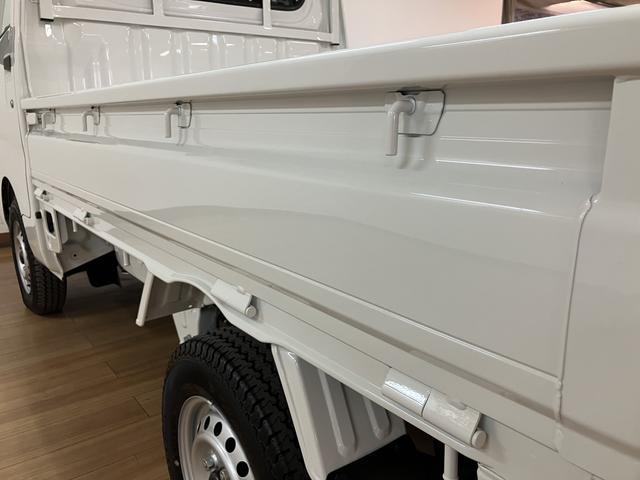 ハイゼットトラックスタンダード　届出済未使用車　ＡＭ／ＦＭラジオ届出済未使用車・ＡＭ／ＦＭラジオ・コーナーセンサー・パワーステアリング・無段階変速機（ＣＶＴ）・まごころ保証（１２カ月／走行距離無制限）・衝突回避支援ブレーキ・誤発進抑制機能・点検整備付（大阪府）の中古車
