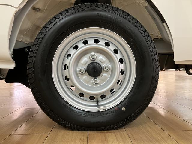 ハイゼットトラックスタンダード　届出済未使用車　ＡＭ／ＦＭラジオ届出済未使用車・ＡＭ／ＦＭラジオ・コーナーセンサー・パワーステアリング・無段階変速機（ＣＶＴ）・まごころ保証（１２カ月／走行距離無制限）・衝突回避支援ブレーキ・誤発進抑制機能・点検整備付（大阪府）の中古車