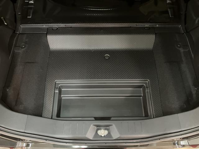 トールカスタムＧ　リミテッドII　ＳＡIII　大型９インチナビ大型純正９インチメモリーナビ・全方位カメラ・ナビ連動前後ドラレコ・シートヒーター・クルーズコントロール・両側電動スライドドア・衝突回避支援ブレーキ・誤発進抑制機能・車検整備付・１年間走行距離無制限保証（大阪府）の中古車