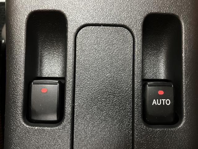 コペンセロ　弊社元試乗車　ＬＥＤヘッドライト　シートヒーター弊社元試乗車・ターボエンジン・オーディオレス仕様・シートヒーター・ＬＥＤヘッドライト・ＬＥＤフォグランプ・キーフリーシステム・バックソナー・純正１６インチアルミホイール・１年間走行距離無制限保証（大阪府）の中古車