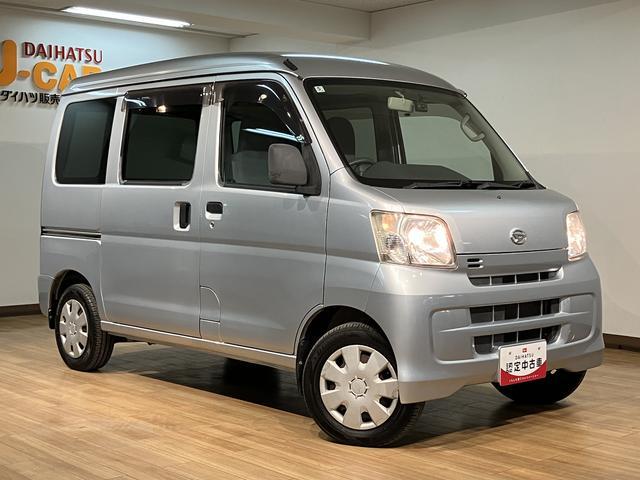 ハイゼットカーゴスローパーリヤシートレス+折り畳み補助シート ドラレコ福祉車両(スロープタイプ・リヤシートレス・折り畳み補助シート)・社外ドライブレコーダー(前)・AM/FMラジオ・前席パワーウィンドウ・キーレスエントリー・両側スライドドア・1年間走行距離無制限保証(大阪府)の中古車