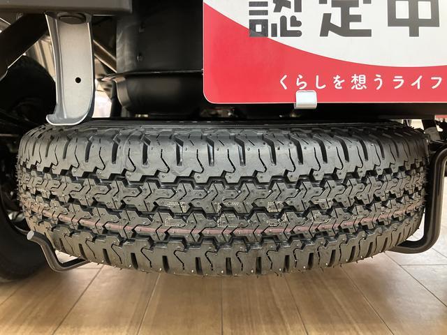 ハイゼットトラックジャンボエクストラ 電格ミラー キーフリー 届出済未使用車届出済未使用車・オーディオレス仕様・パワーウインドウ・キーフリーシステム・コーナーセンサー・荷台作業灯・フロントシェルフ・LEDヘッドライト・LEDフォグランプ・衝突回避支援ブレーキ・誤発進抑制機能(大阪府)の中古車