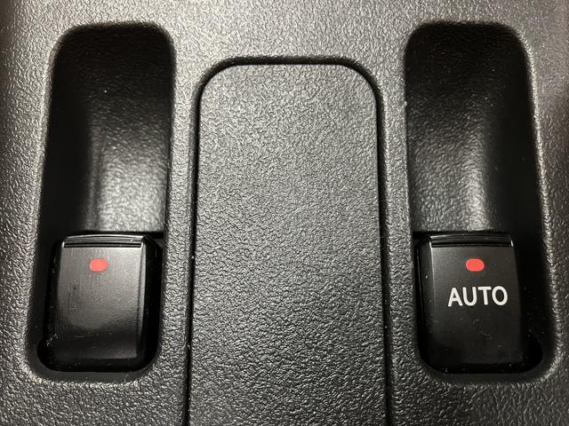 コペンセロ 弊社元試乗車 シートヒーター LEDヘッドライト弊社元試乗車・ターボエンジン・オーディオレス仕様・ステアリングスイッチ・LEDヘッドライト・バックソナー・プッシュスタート・キーフリー・7速スーパーアクティブシフト・16インチ純正アルミホイール(大阪府)の中古車