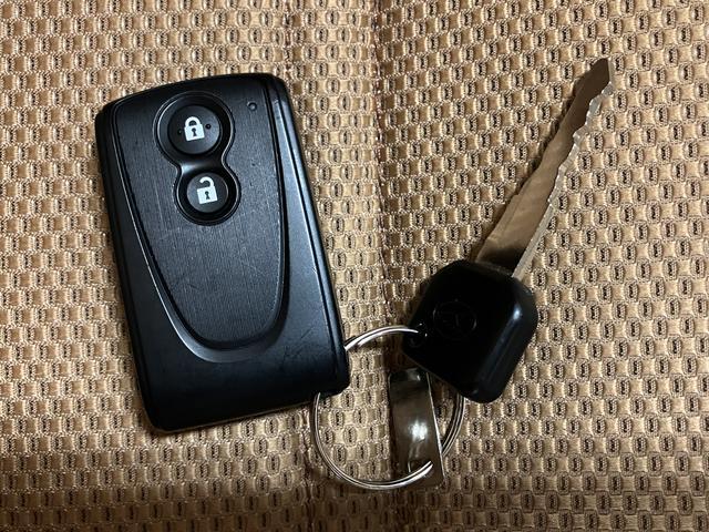 コペンセロ 弊社元試乗車 シートヒーター LEDヘッドライト弊社元試乗車・ターボエンジン・オーディオレス仕様・ステアリングスイッチ・LEDヘッドライト・バックソナー・プッシュスタート・キーフリー・7速スーパーアクティブシフト・16インチ純正アルミホイール(大阪府)の中古車