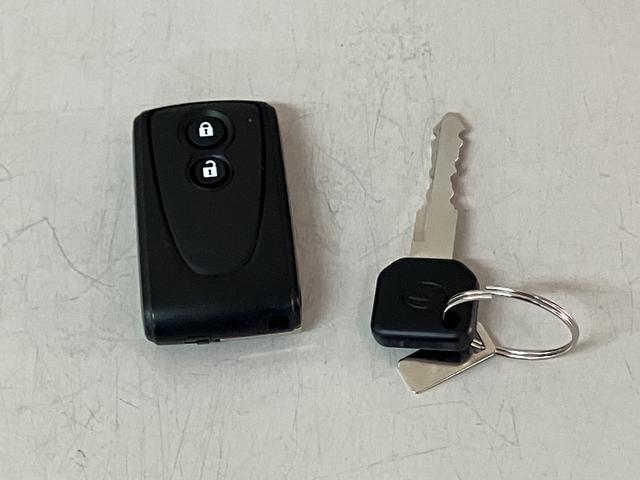 コペンローブ　弊社元試乗車　シートヒーター　ＬＥＤヘッドライト弊社元試乗車・ターボエンジン・オーディオレス仕様・ステアリングスイッチ・ＬＥＤヘッドライト・バックソナー・プッシュスタート・キーフリー・７速スーパーアクティブシフト・１６インチ純正アルミホイール（大阪府）の中古車
