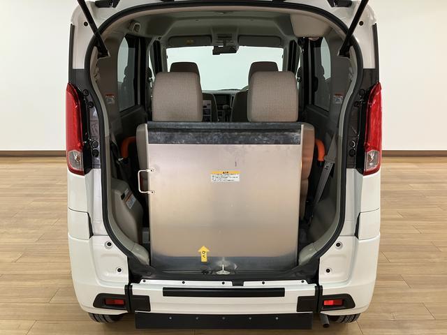 フレアワゴンXE車いす移動車 リアシート付メモリーナビ CD・DVD再生機能 Bluetooth接続可能 USB端子付き 前後ドライブレコーダー(大阪府)の中古車