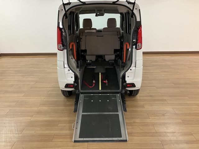 フレアワゴンXE車いす移動車 リアシート付メモリーナビ CD・DVD再生機能 Bluetooth接続可能 USB端子付き 前後ドライブレコーダー(大阪府)の中古車