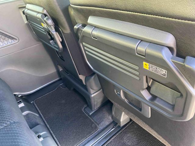 タントカスタムＸ　バックモニターダイハツ認定中古車　予防安全機能スマートアシスト搭載　アイドリングストップ　バックモニター　純正ナビゲーション　両側パワースライドドア　シートリフター　ドライブレコーダー　ＥＴＣ車載器　キーフリーキー（京都府）の中古車