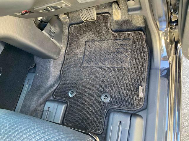 タントカスタムＸ　バックモニターダイハツ認定中古車　予防安全機能スマートアシスト搭載　アイドリングストップ　バックモニター　純正ナビゲーション　両側パワースライドドア　シートリフター　ドライブレコーダー　ＥＴＣ車載器　キーフリーキー（京都府）の中古車