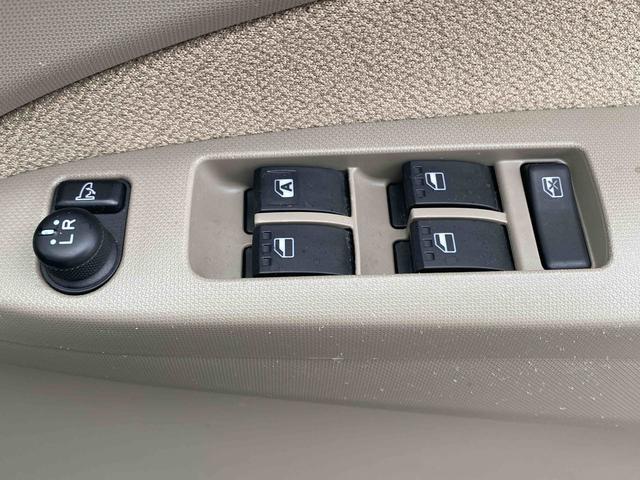 ムーヴＸリミテッド　キーフリーダイハツ認定中古車　アイドリングストップ　キーフリーキー　電動格納ミラー　シートリフター　ナビゲーション　ＡＢＳ　カップホルダー　アルミホイール　アームレスト　オートエアコン　プッシュスタートボタン（京都府）の中古車