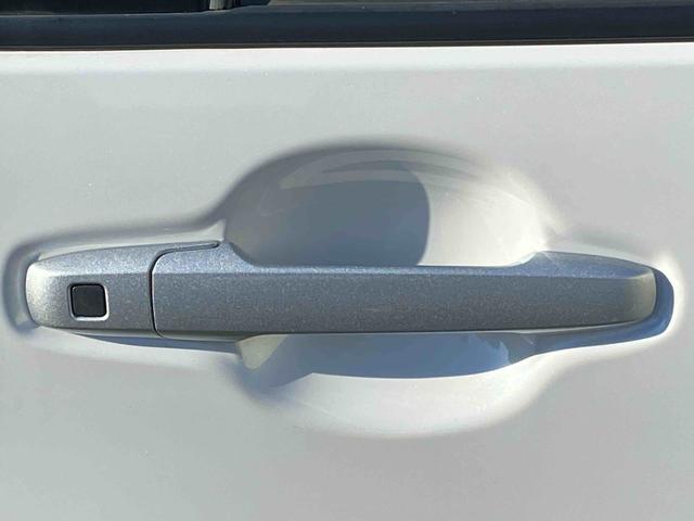 タントＸ　パノラマモニターダイハツ認定中古車　予防安全機能スマートアシスト搭載　アイドリングストップ　パノラマモニター　ナビゲーション　ドライブレコーダー　シートヒーター　シートリフター　片側パワースライドドア　キーフリーキー（京都府）の中古車