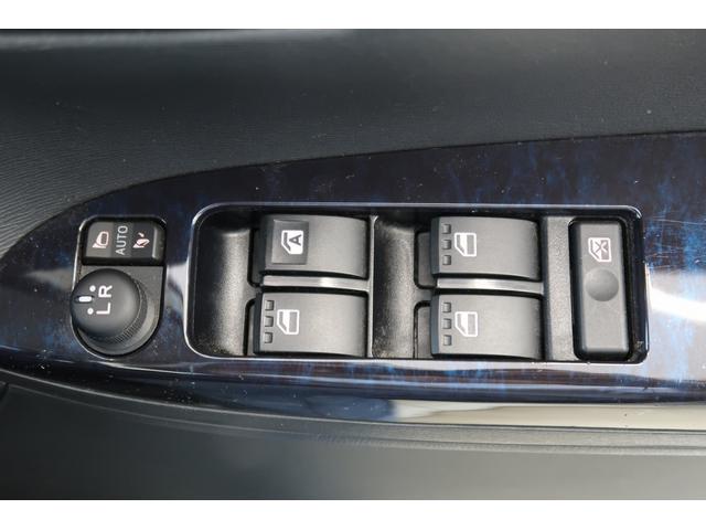 タントカスタムＸ　トップエディションＳＡIIIナビＴＶ　衝突安全ボディ　ＡＢＳ　ＬＥＤヘッドランプ　盗難防止システム　スマートキー　アルミホイール　ＥＴＣ　アイドリングストップ　オートライト　オートハイビーム　４ＷＤ　衝突被害軽減装置　ＥＳＣ（富山県）の中古車