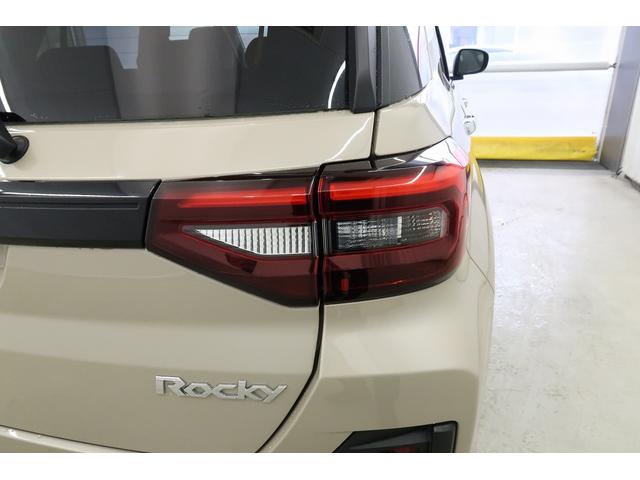 ロッキープレミアムＧ　ＨＥＶ　／オーディオレス／キーフリー／ＬＥＤ車線逸脱防止　Ａストップ　盗難防止装置　オートＬＥＤ　電動格納式ドアミラー　衝突安全ボディ　記録簿　ＬＥＤ　Ｓヒーター　キーレスエントリー　スマートキー　アルミホイール　オートライト　衝突回避支援（富山県）の中古車