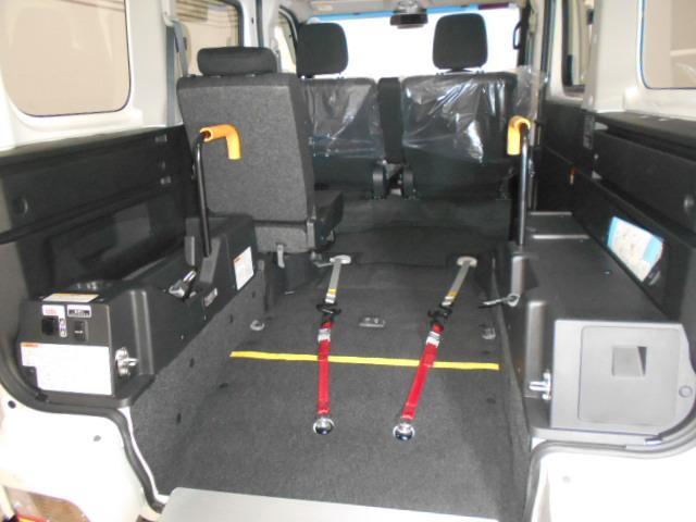 アトレースローパー 補助シート付 4WD 福祉車両(福井県)の中古車