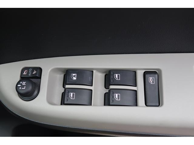 パッソモーダ　Ｓレーンキープ　オートミラー　ＲＢＳ　イモビライザー　ｉ−ｓｔｏｐ　ＬＥＤヘッド　キーレスエントリー　オートライト　インテリキー　ＥＳＣ　整備記録簿　ＷエアＢ　ＡＢＳ　衝突安全ボディ　エアバッグ（富山県）の中古車
