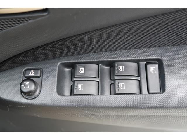 ムーヴカスタム　Ｘ　ＳＡ衝突安全ボディ　助手席エアバッグ　キーレス　ＥＳＣ　盗難防止システム　エコアイドル　ＡＢＳ　電動格納ミラー　４ＷＤ　オートライト　運転席エアバッグ　ベンチシート　アルミホイール　スマートキー（富山県）の中古車